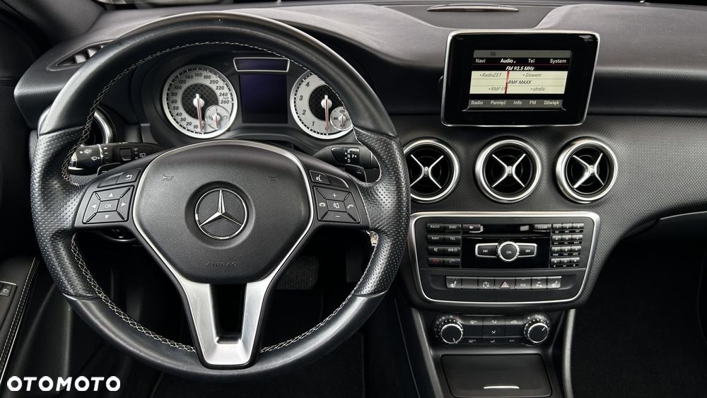 Mercedes-Benz Klasa A 180 7G-DCT - 14