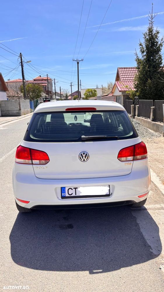 Volkswagen Golf 1.6 TDI DPF Trendline - 4