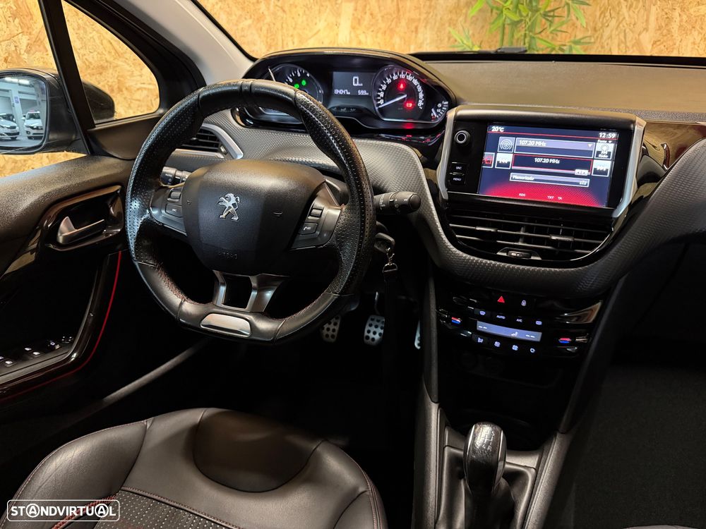 Peugeot 208 1.2 PureTech GT Line - 14