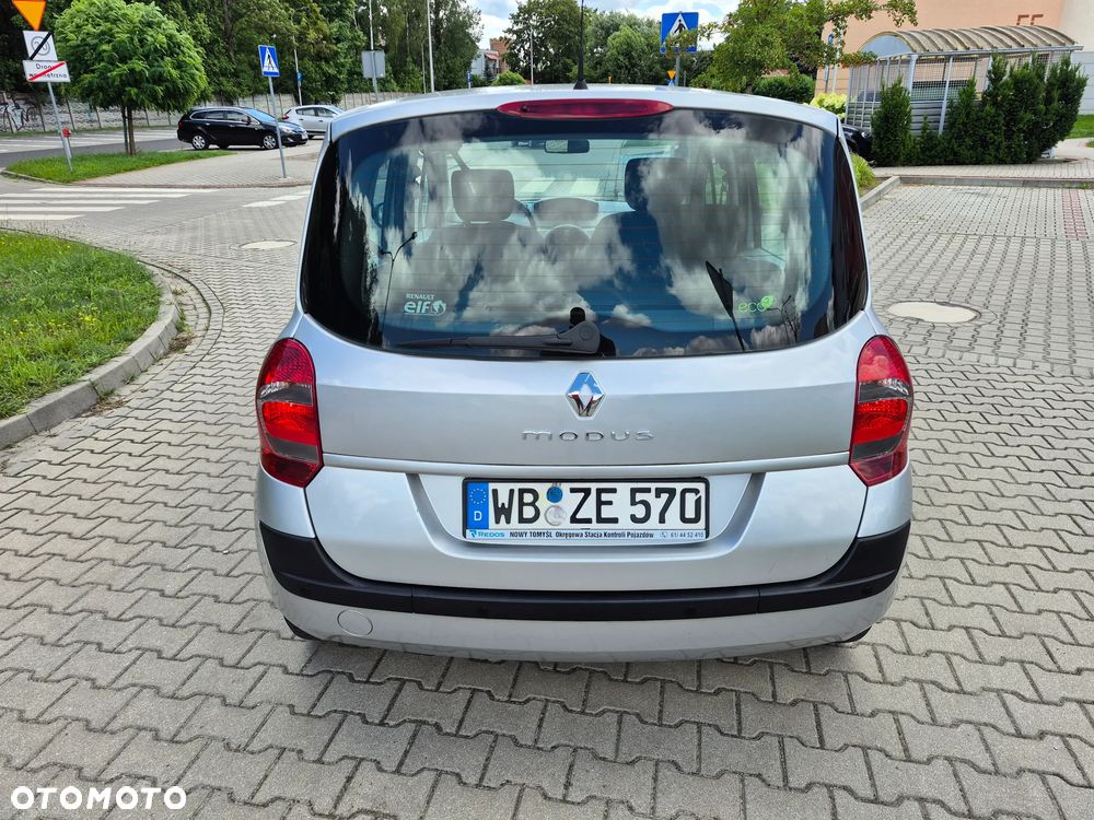 Renault Modus 1.2 16V Cite - 12