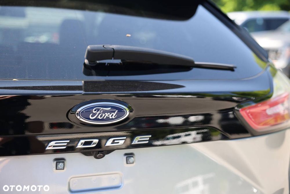 Ford Edge - 32