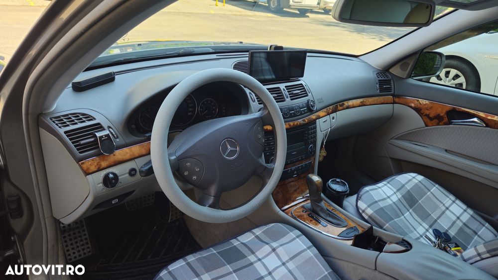 Mercedes-Benz E 200 KOMPRESSOR Automatik Elegance Sport Edition - 15