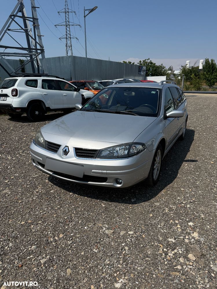 Renault Laguna 2.2dCi Initiale - 1