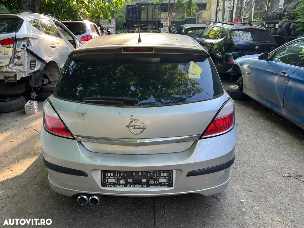 Dezmembrez Opel Astra H hatchback 2.0 benzina Z20LEL 125KW 2005 gri argintiu Z157 - 15