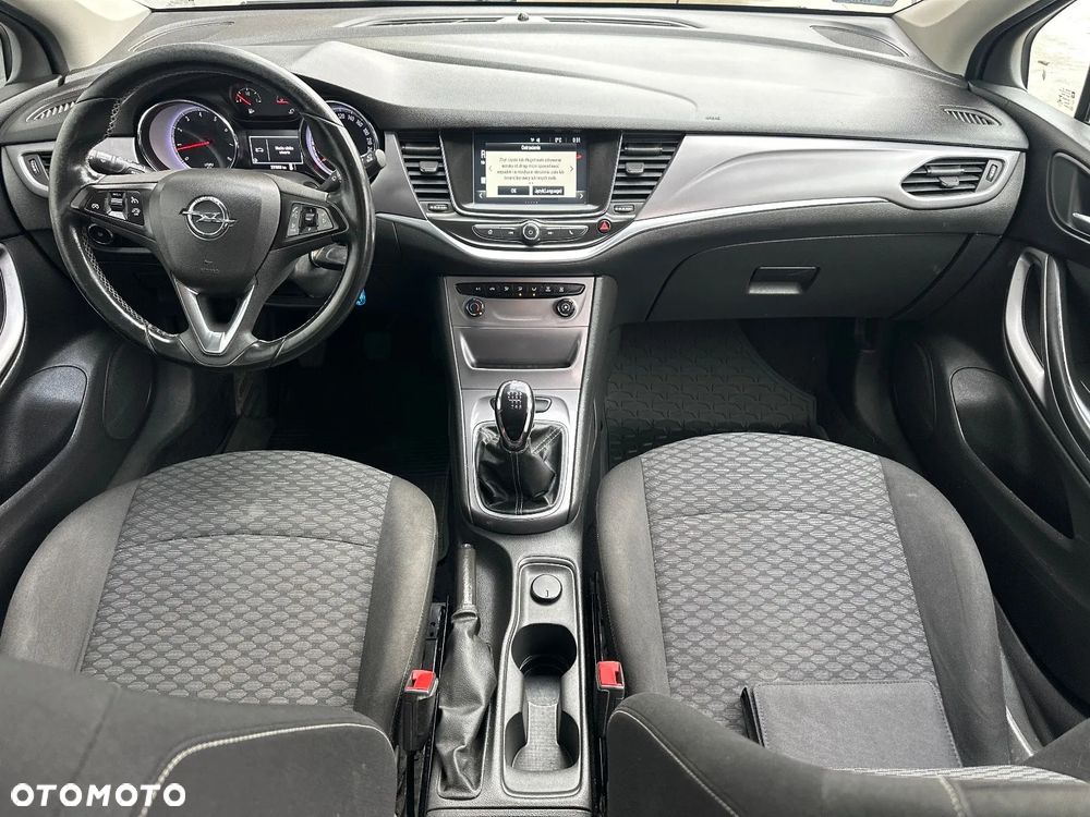 Opel Astra 1.4 T Enjoy S&S - 20