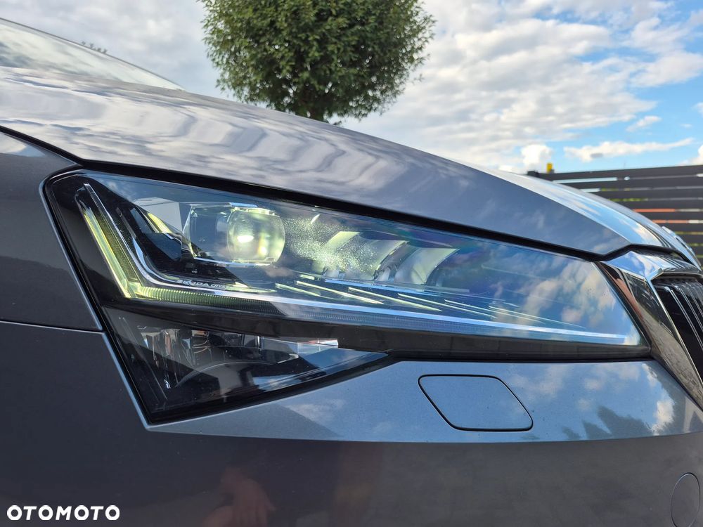 Skoda Superb 2.0 TDI SCR Style DSG - 28