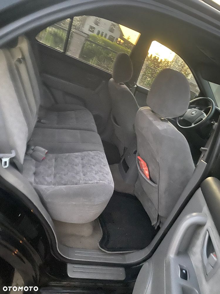Kia Sorento 3.5 V6 - 10