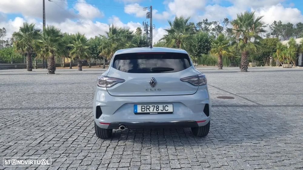 Renault Clio - 24
