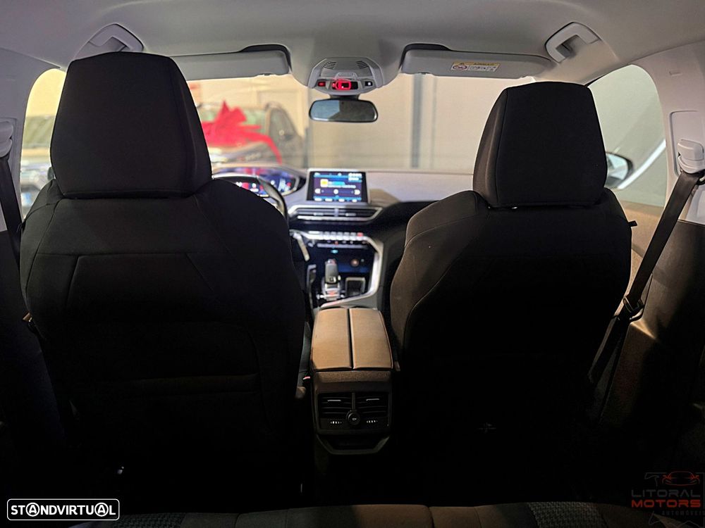 Peugeot 3008 1.2 PureTech Allure EAT8 - 37