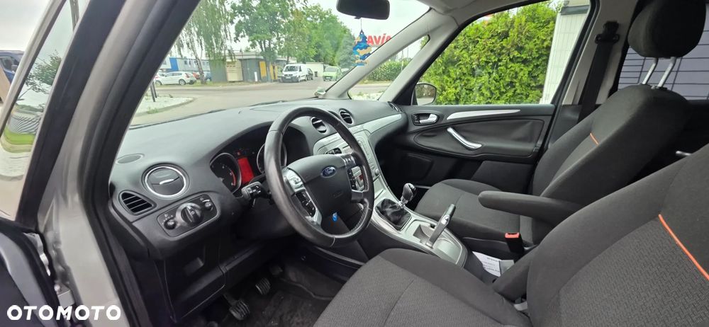 Ford Galaxy 2.0 TDCi Ghia - 30