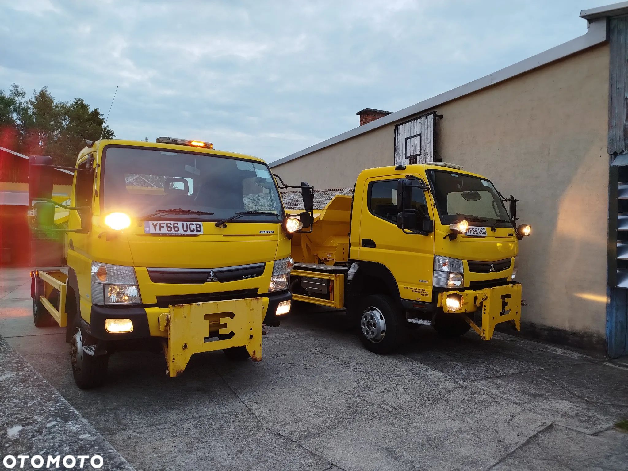 Mitsubishi CANTER 4x4 FUSO 180KM 6C18 Piaskarka Solarka Gritter Hydraulika Euro 6 - 1
