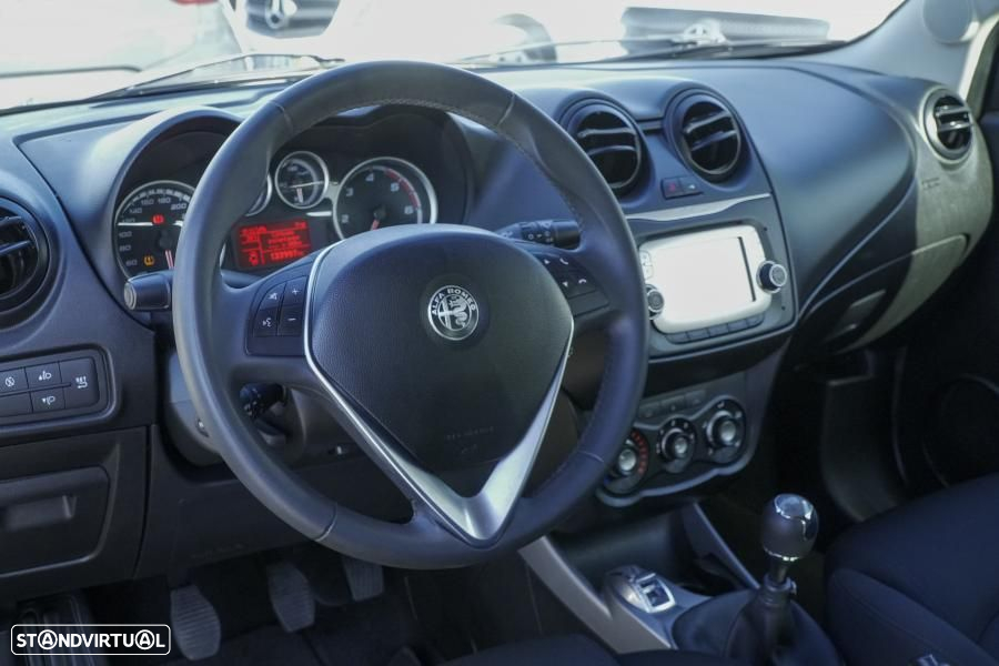 Alfa Romeo MiTo - 11