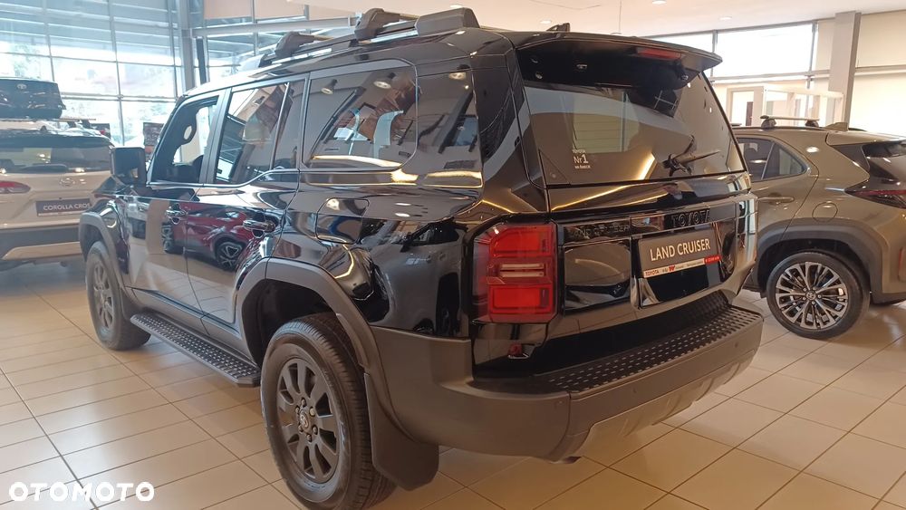 Toyota Land Cruiser - 8