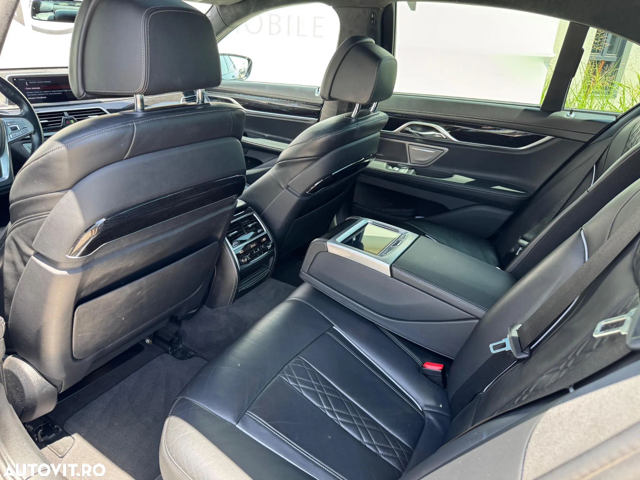 BMW Seria 7 750i xDrive - 10