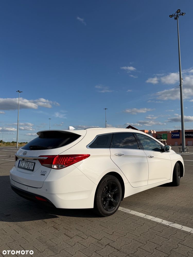 Hyundai i40 1.7 CRDi Comfort + - 7