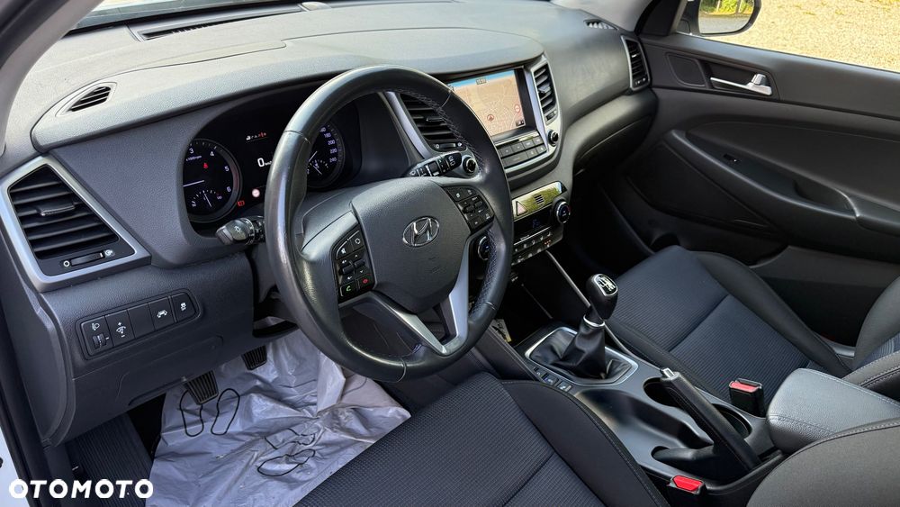 Hyundai Tucson blue 1.7 CRDi 2WD Style - 6