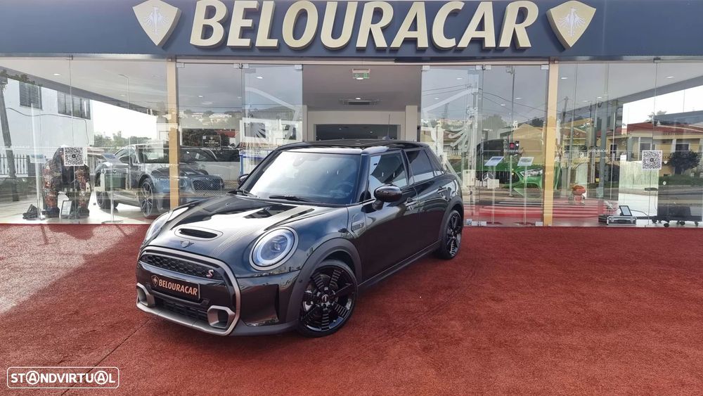 MINI 5 Portas Cooper S Resolute Edition Auto Desportiva - 1