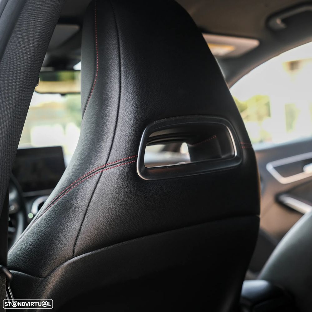 Mercedes-Benz CLA 180 d Shooting Brake AMG Line - 30