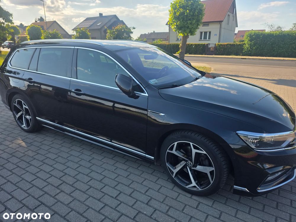 Volkswagen Passat - 12