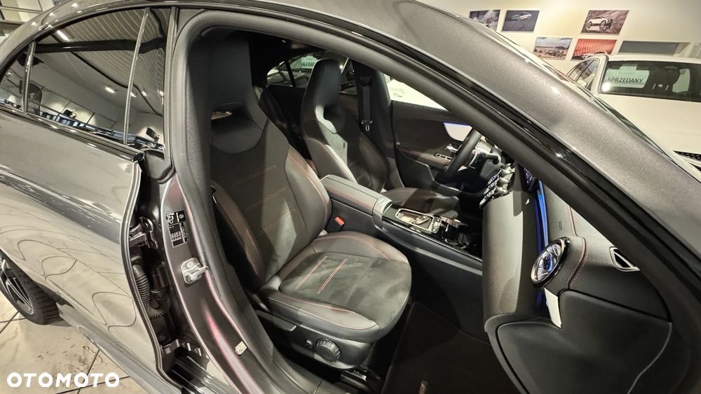 Mercedes-Benz CLA 200 AMG Line 7G-DCT - 28