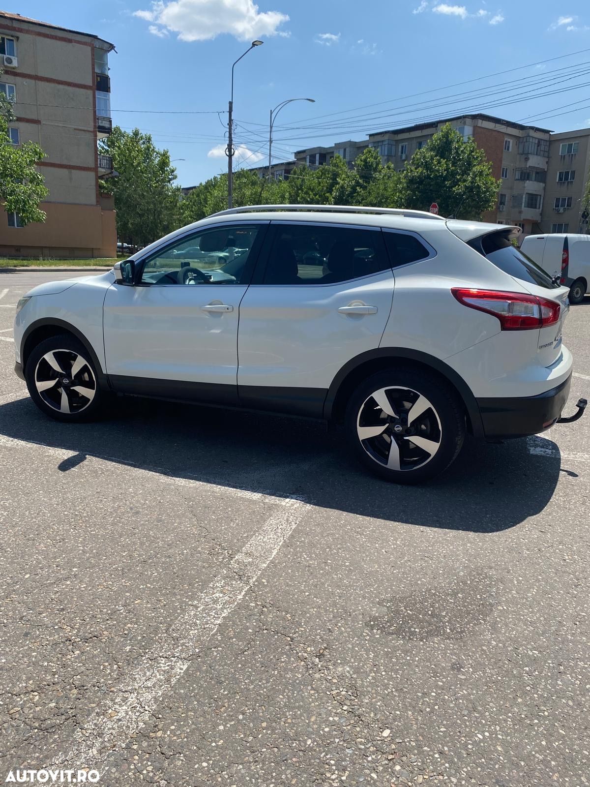 Nissan Qashqai 1.2 DIG-T Start/Stop N-Connecta - 1