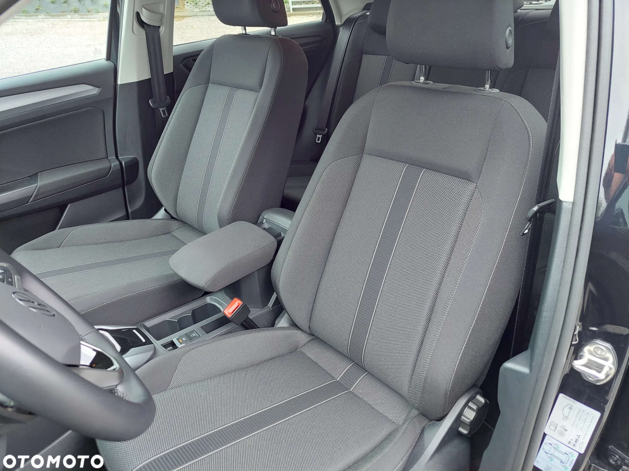 Volkswagen T-Roc 1.5 TSI Life Plus DSG - 22