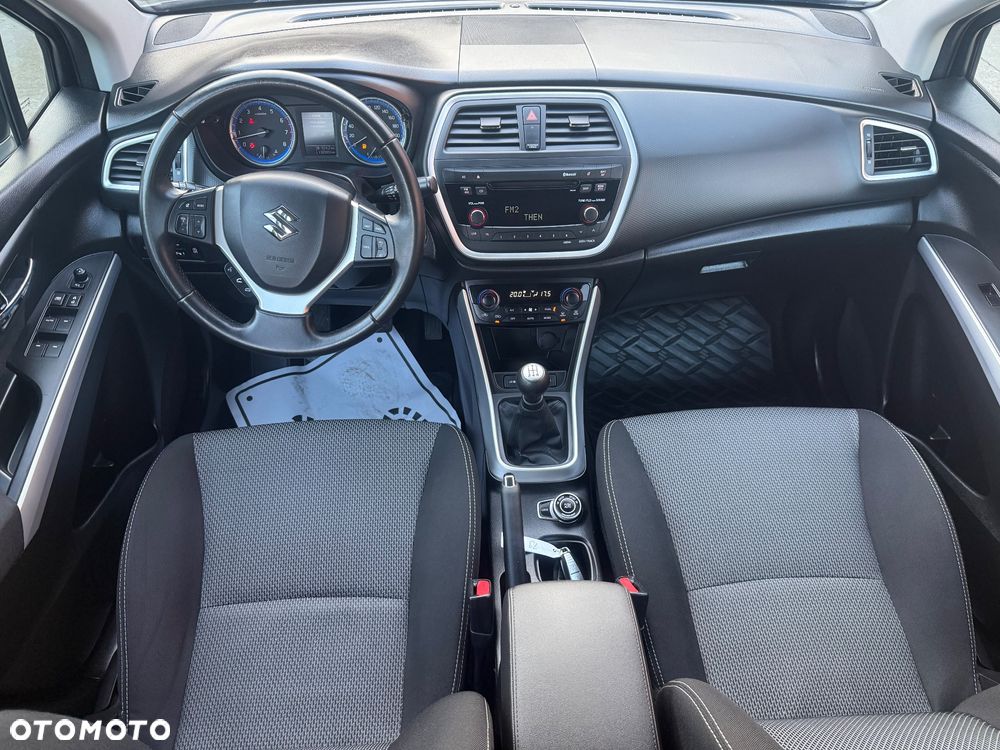 Suzuki SX4 S-Cross 1.6 VVT 4x4 limited+ - 6