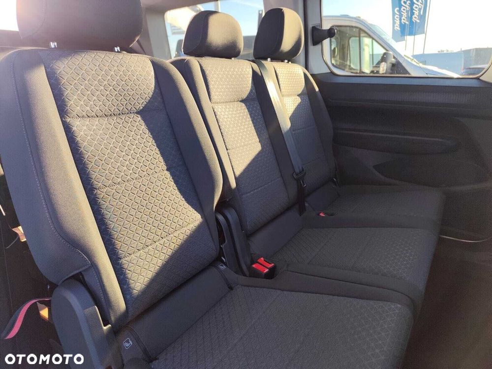 Ford Tourneo Connect - 22