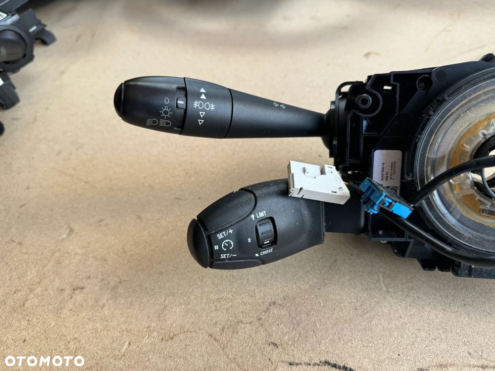 Taśma zwijak czujnik konta skrętu Manetki Przełącznik Peugeot 3008 96667322XT - 3