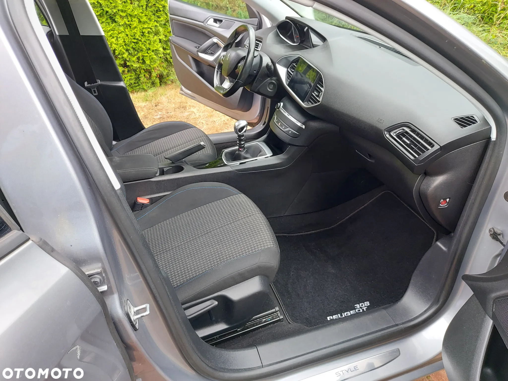 Peugeot 308 1.2 PureTech Business Line S&S - 8