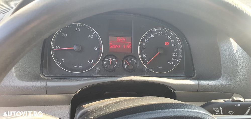 Volkswagen Touran 1.9 TDI Highline - 5