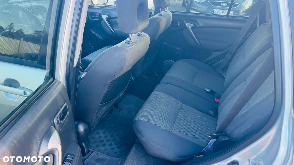 Toyota RAV4 2.0 D-4D Sol - 8