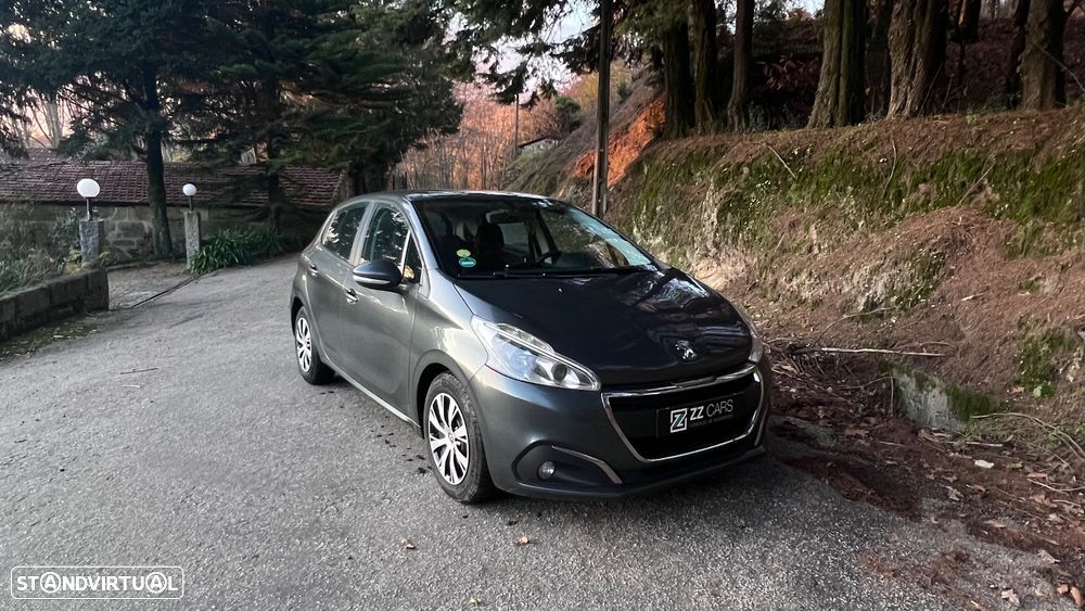 Peugeot 208 e-HDi 92 Stop&Start Style - 1