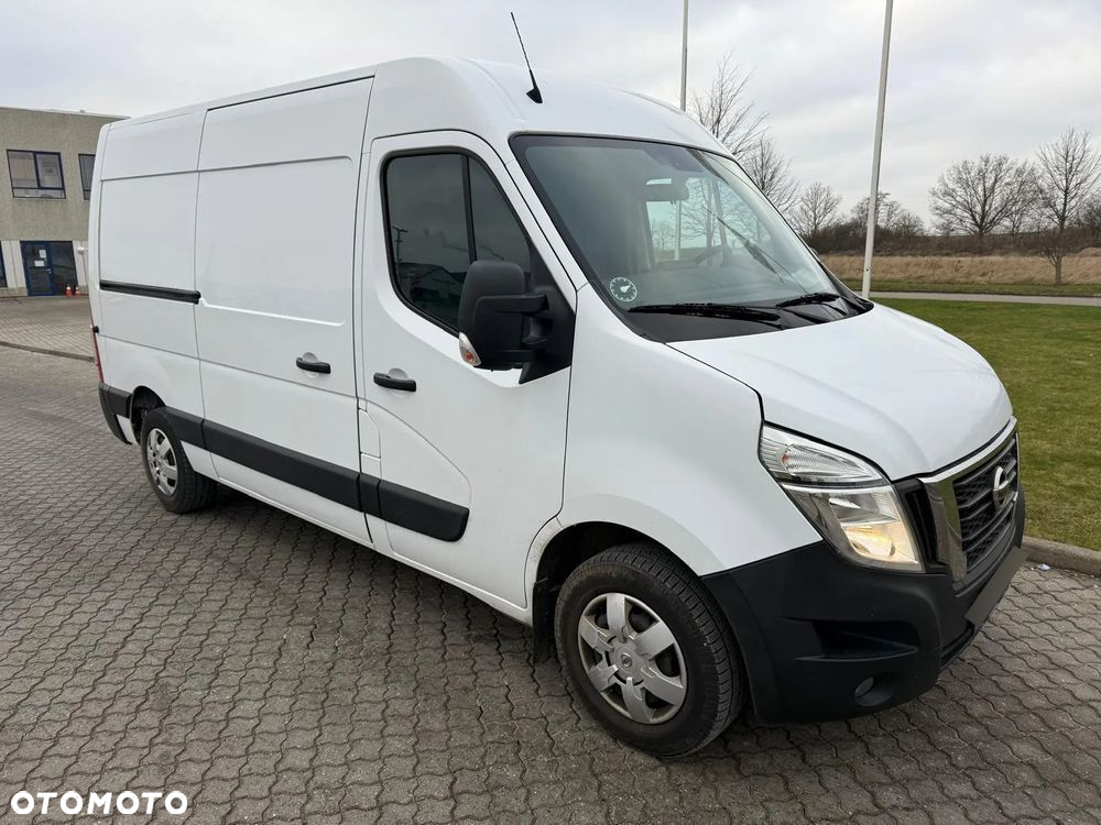 Nissan NV400 - 10
