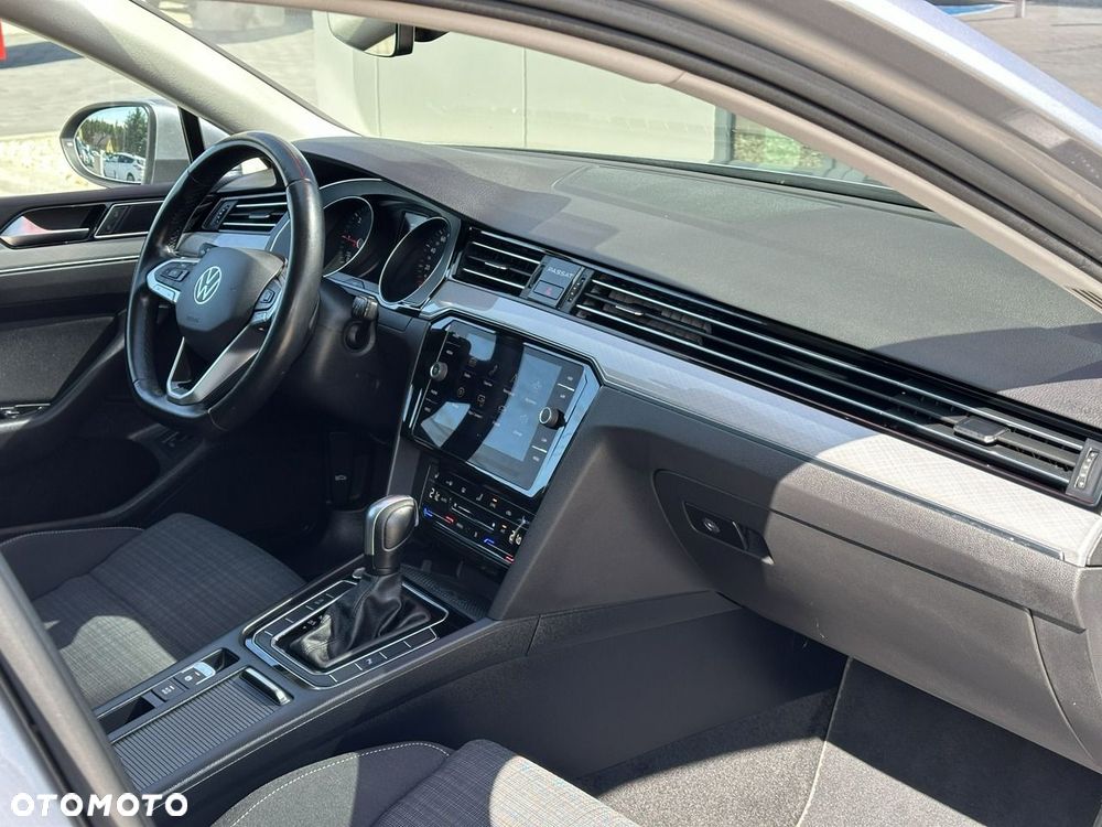 Volkswagen Passat Variant 2.0 TDI SCR DSG Business - 17