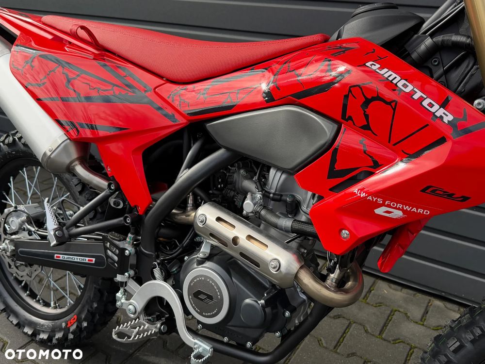 QJMOTOR COV 125X - 4