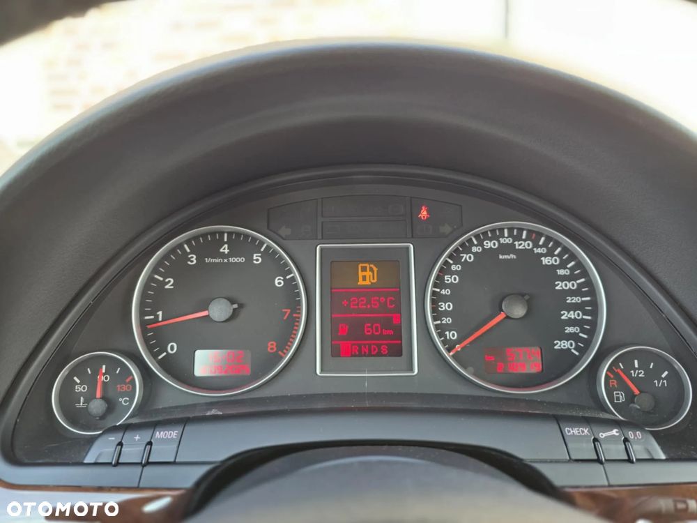 Audi A4 Avant 3.2 FSI Quattro Tiptr - 32