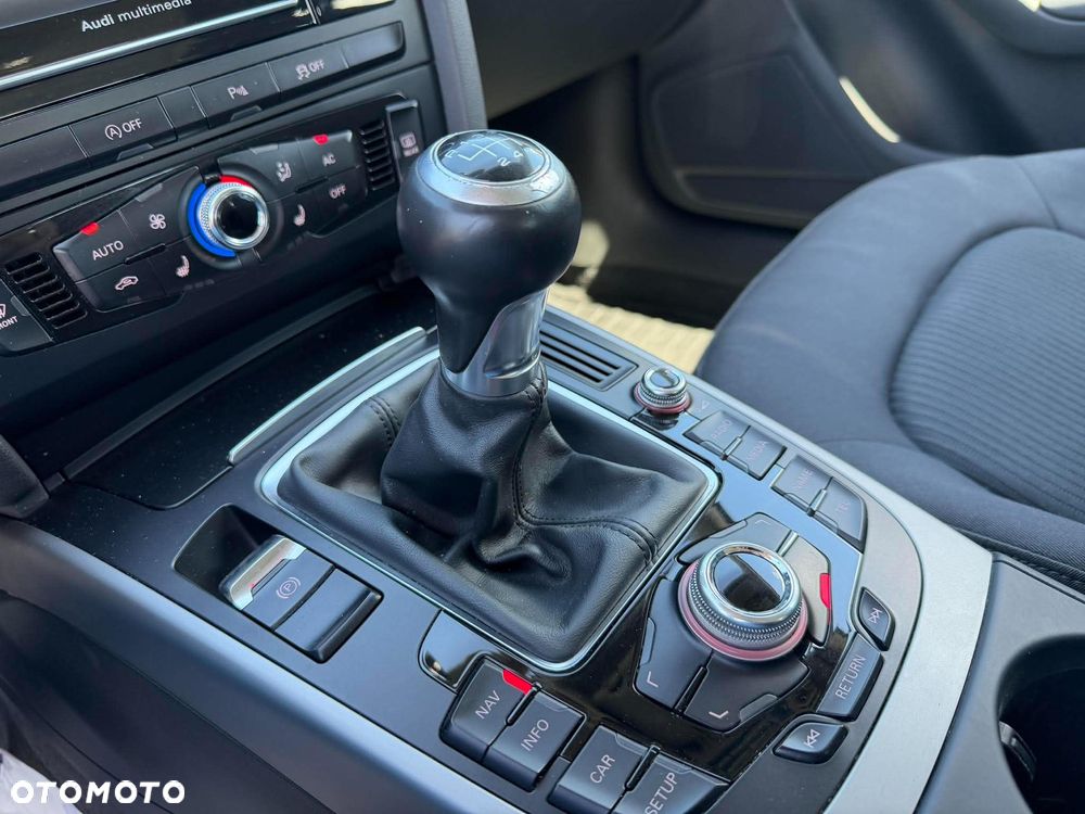 Audi A4 Avant 2.0 TDI DPF Ambiente - 14