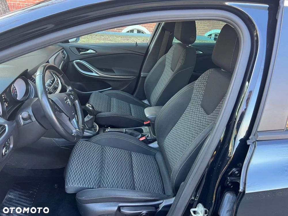 Opel Astra 1.6 D Start/Stop Dynamic - 13