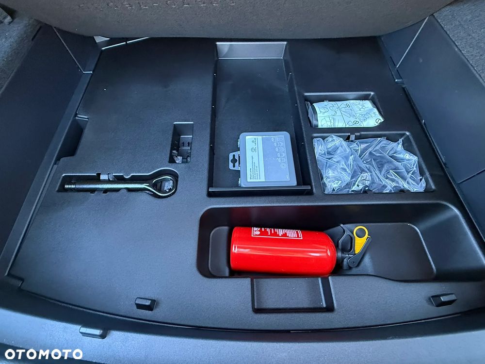 Lexus UX 250h GPF F Sport Design 2WD - 25