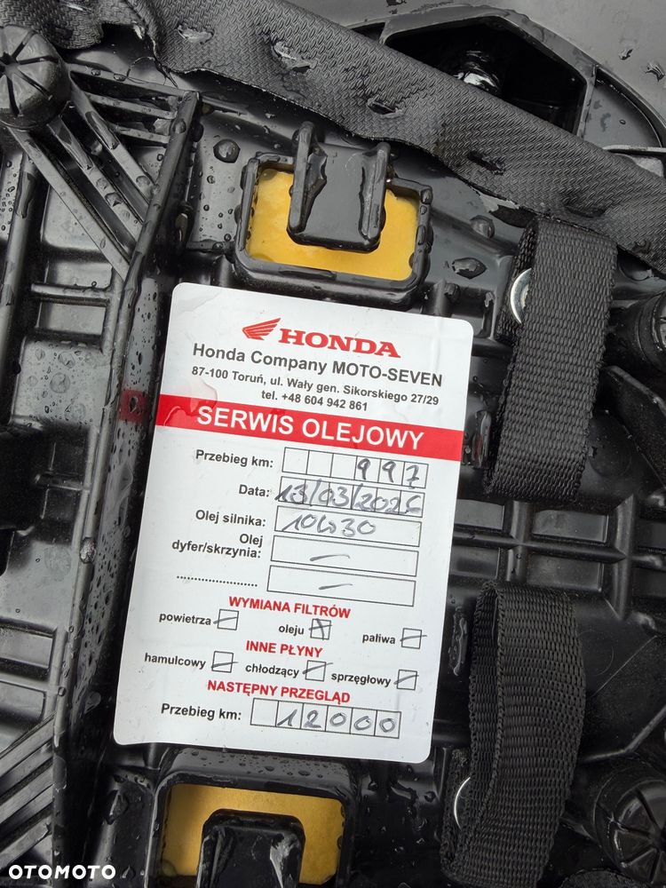 Honda Hornet - 12