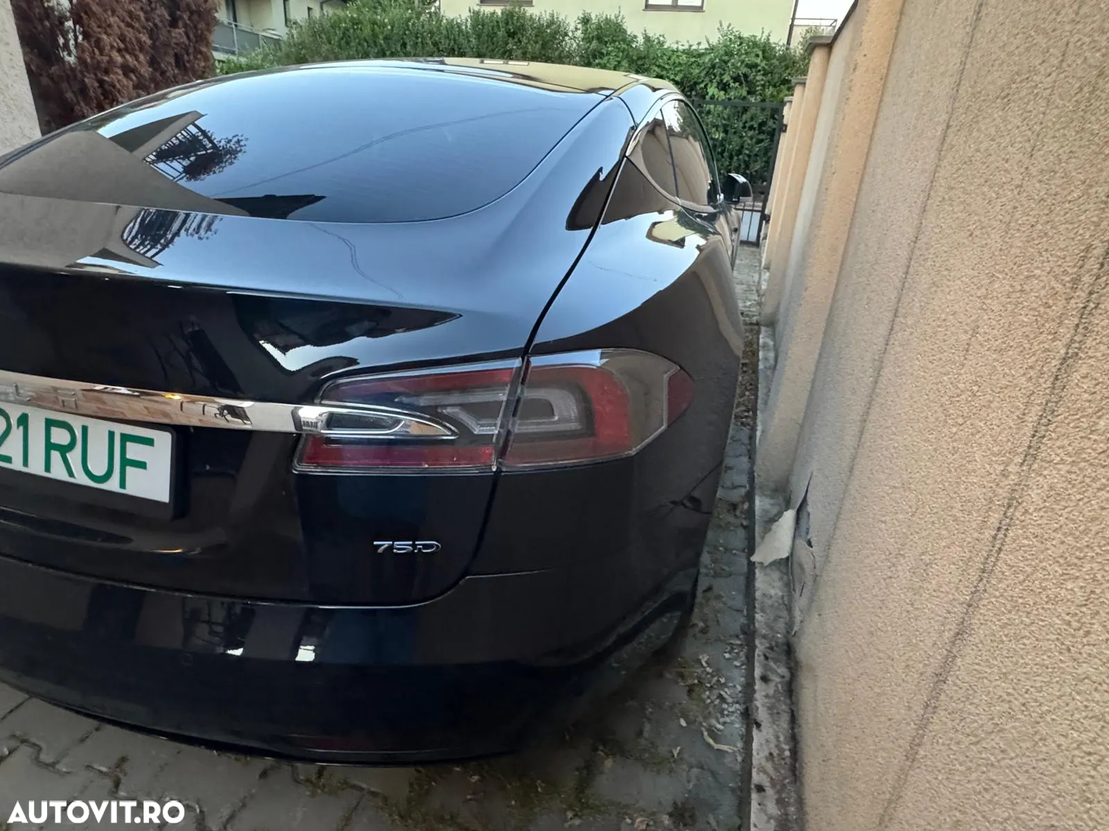 Tesla Model S Dual Motor Allradantrieb - 7