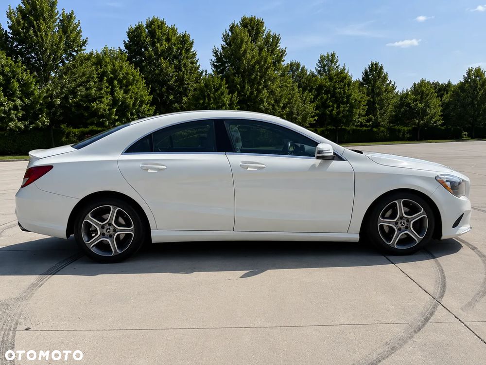 Mercedes-Benz CLA 250 4Matic 7G-DCT - 6