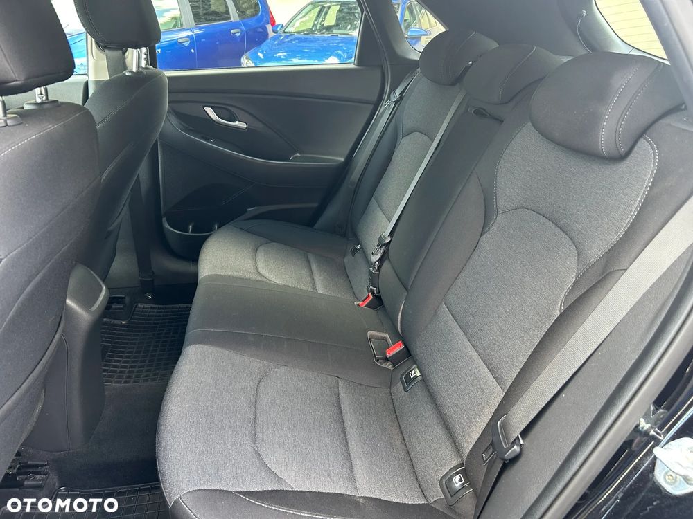 Hyundai i30 1.6 D Comfort - 7