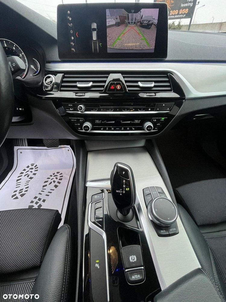 BMW Seria 5 530i xDrive GPF Sport Line sport - 13