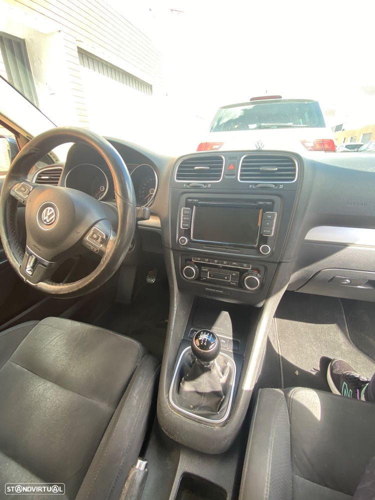 VW Golf Variant 1.6 TDi Confortline - 8