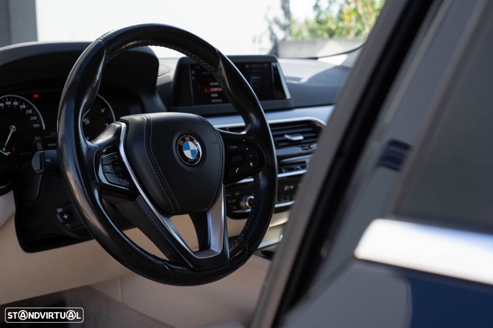 BMW 520 d Line Luxury Auto - 9
