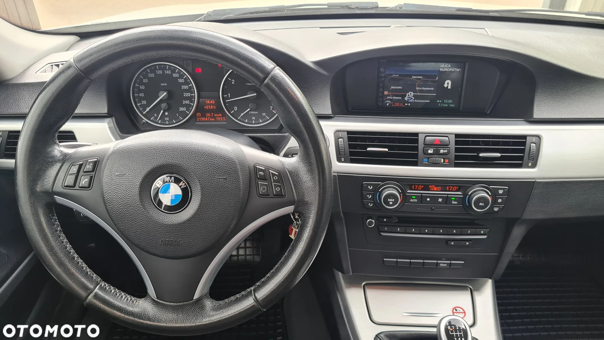 BMW Seria 3 318i - 5