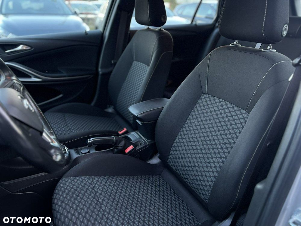 Opel Astra 1.4 T Edition S&S - 16