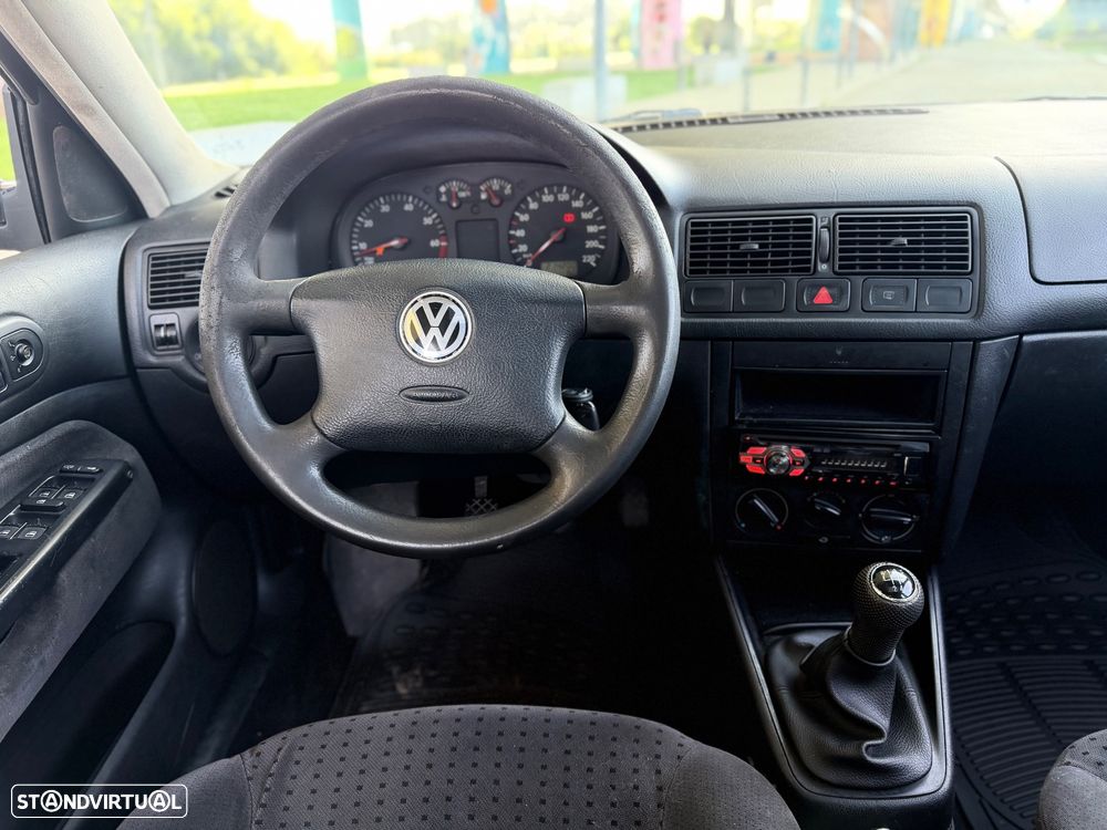VW Golf 1.4i Confortline AC - 15